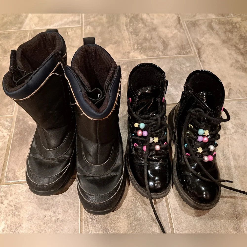 2 pairs of kids boots